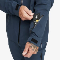 Cyclone Rescue Jacket 2.0 Men Moonlit Ocean -KIN Clothing Style Shop 0e9ecf6c c6da 4538 9ab1 4f43e7bcf72d