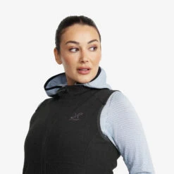 Essential Fleece Vest Women Black -KIN Clothing Style Shop 228d1923 b95f 4321 91bf 29d48a4c68d1