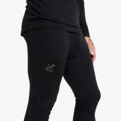 Mount Merino 3/4 Trousers Men Black -KIN Clothing Style Shop 2f26f659 dfd1 4d46 8c2a 64df2e08bc89