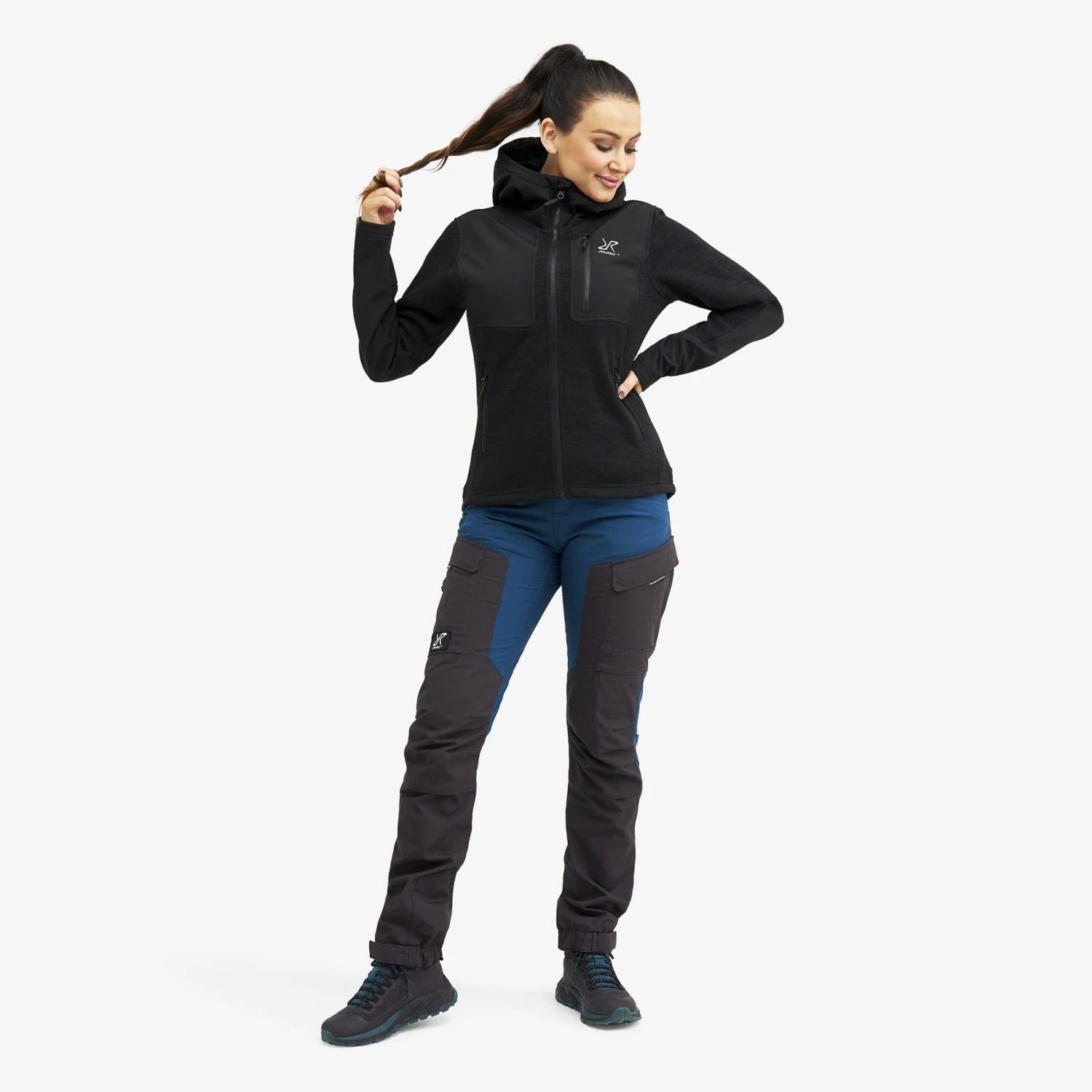 Wander Pro Wool Hoodie Women Charcoal Black 4 Wander Pro Wool Hoodie Women Charcoal Black - Image 2